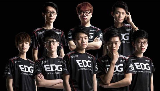 尤其是在中 尤其是在中