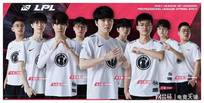 在社交媒体 在社交媒体