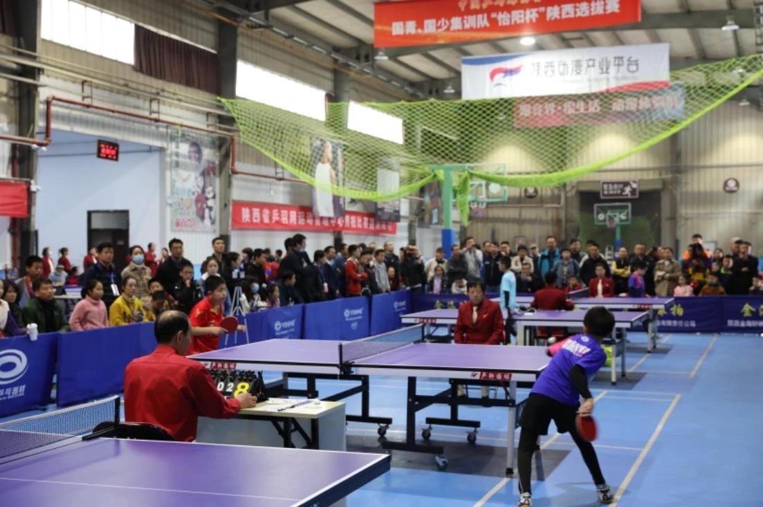 一位来自中 一位来自中